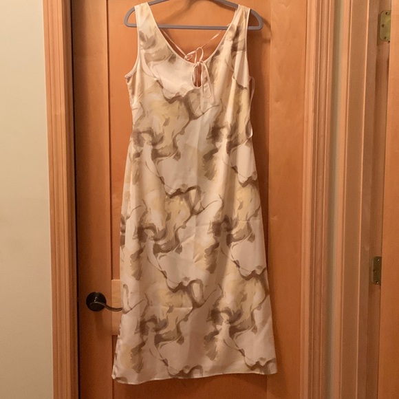 Kenneth Cole Dresses & Skirts - Kenneth Cole Cream and Brown Dress